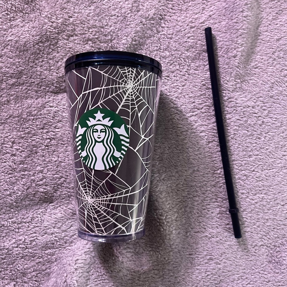 Starbucks Halloween Glow In The Dark Spider Web Tumbler with Straw